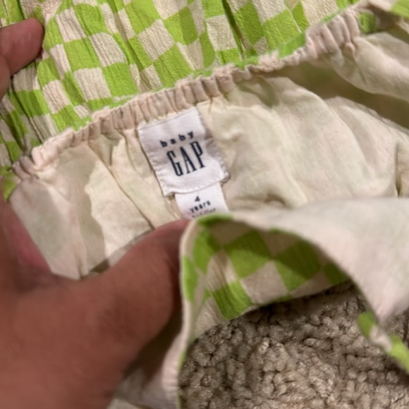 Two dresses. - Picture 4 of 7